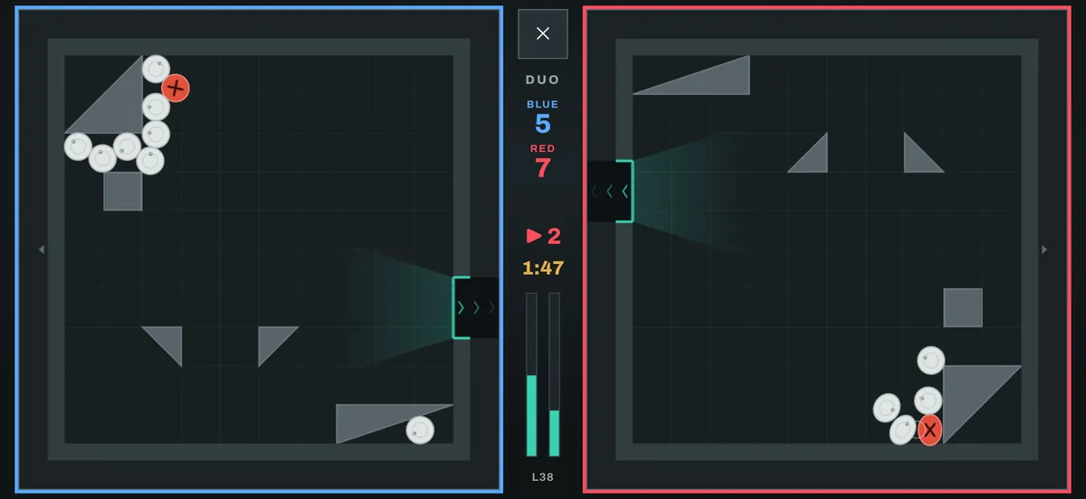 Duo Mode versus: blue and red boxes side by side with the score in the middle